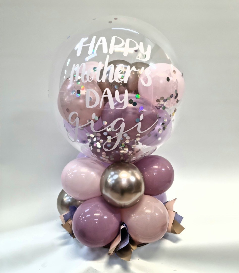 Mothers Day Centrepiece With Small Custom Message Bubble Balloon