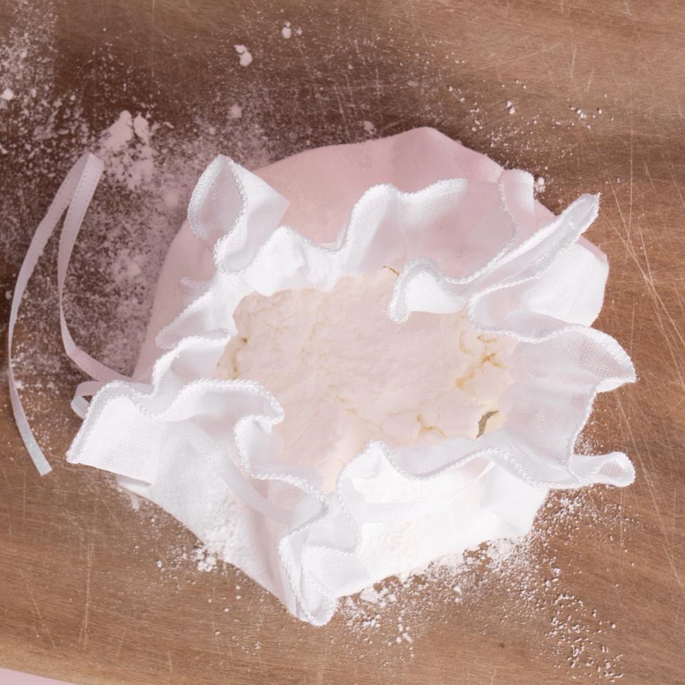 Cornflour Dusting Pouch - Dough Duster