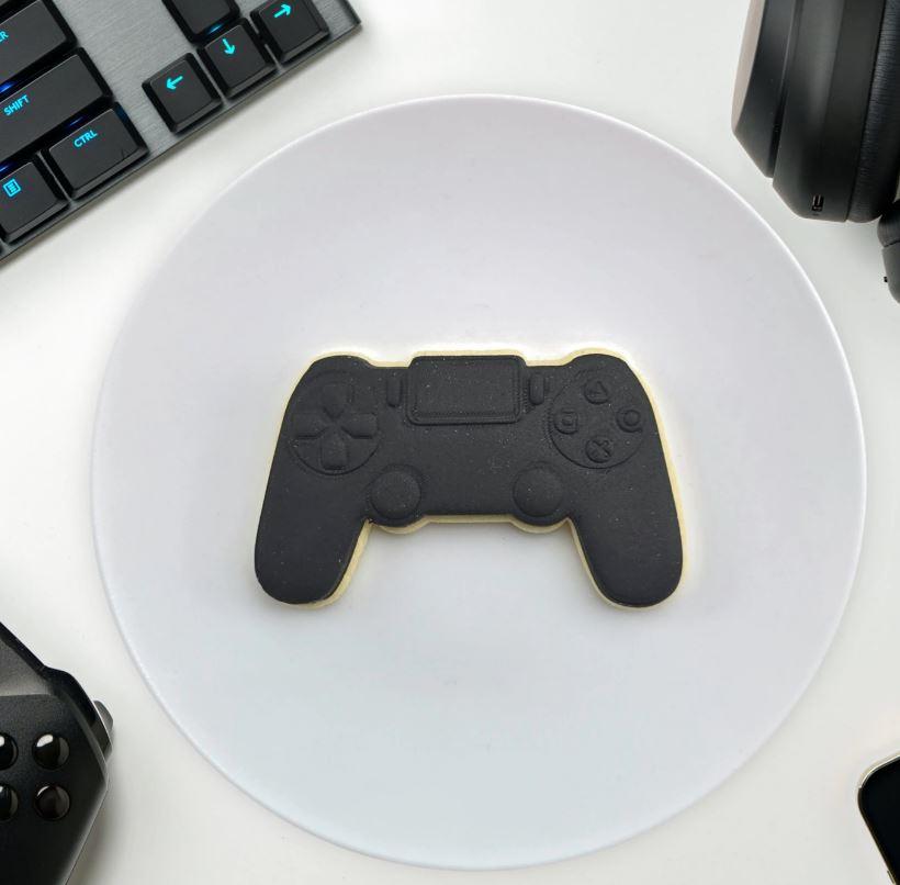 PS4 Gaming Controller Debosser & Cookie/Biscuit Cutter Set