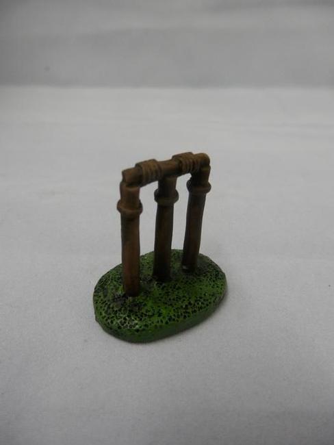 Topper Cricket Stumps Polystone