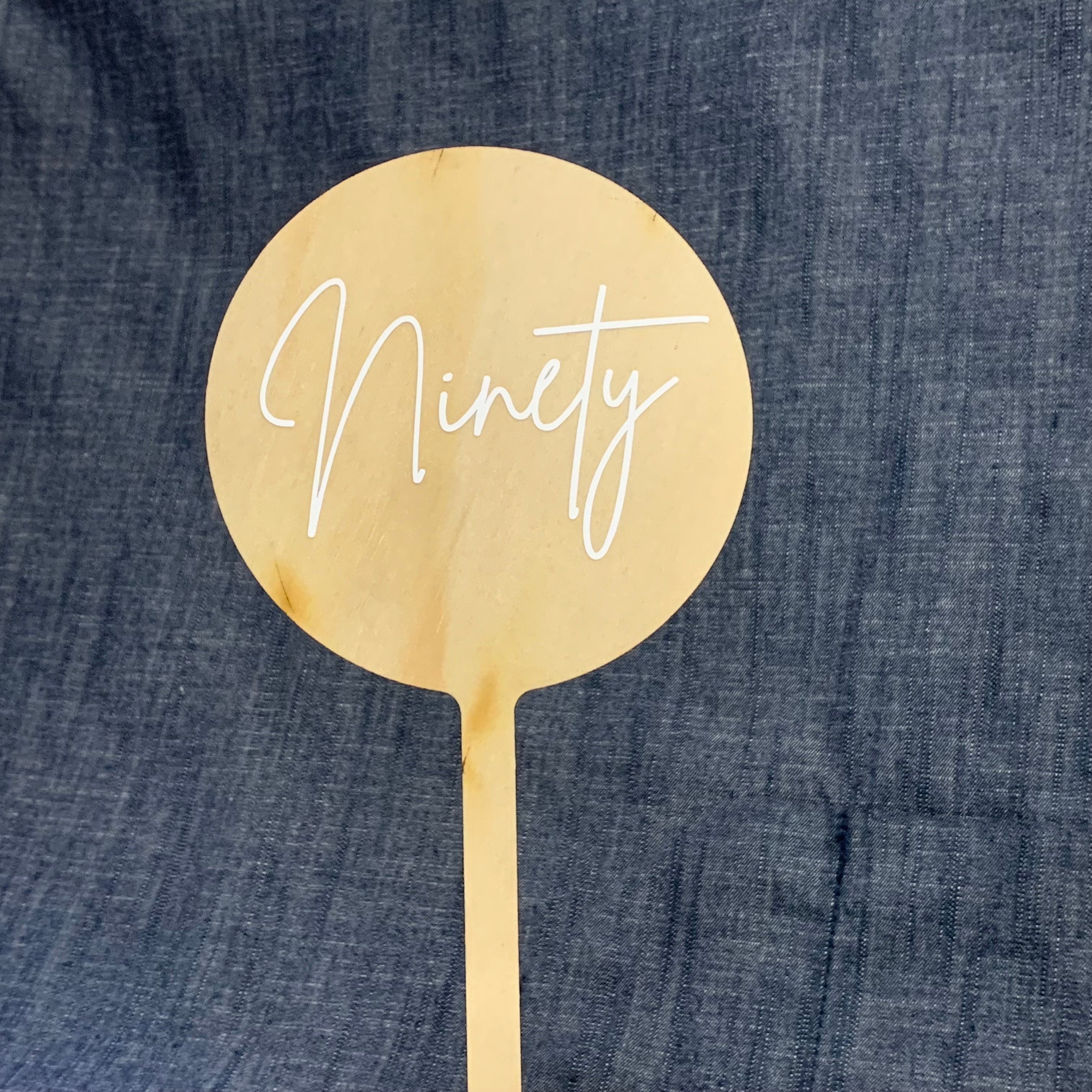 Topper Round Timber Ninety - Script White