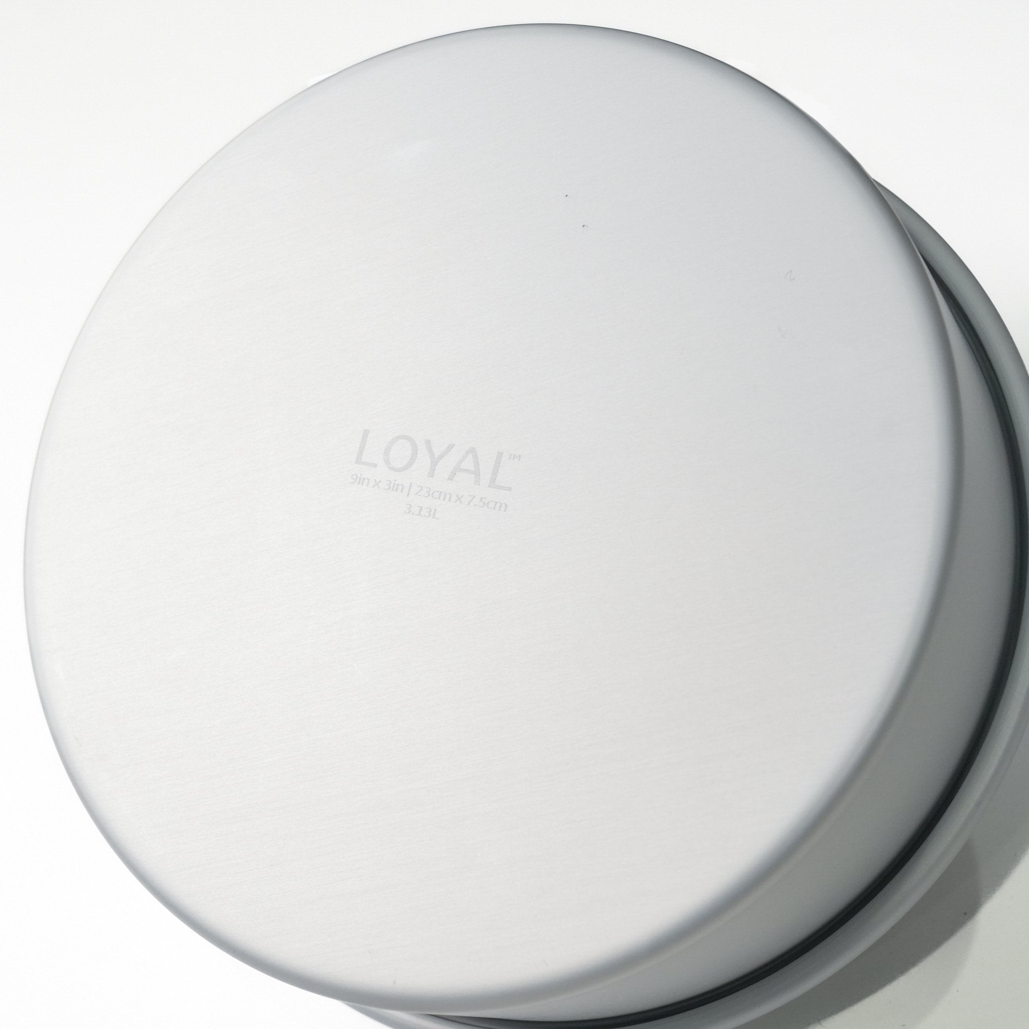 Tin LOYAL Elite 9 Inch Diameter X 3 Inch Deep