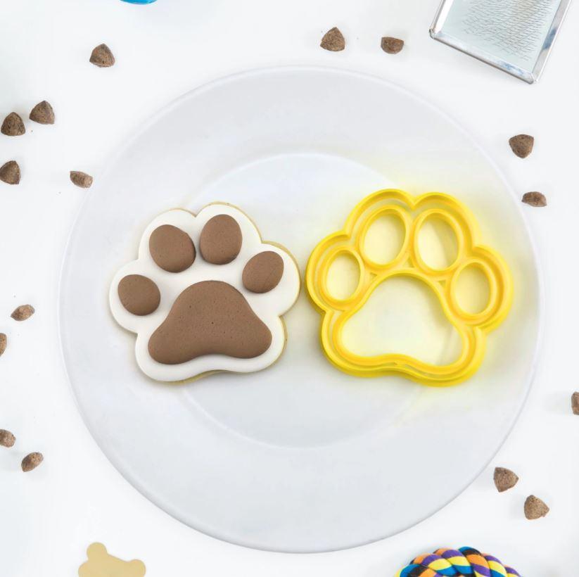 Paw Print Embosser & Cookie/Biscuit Cutter Set