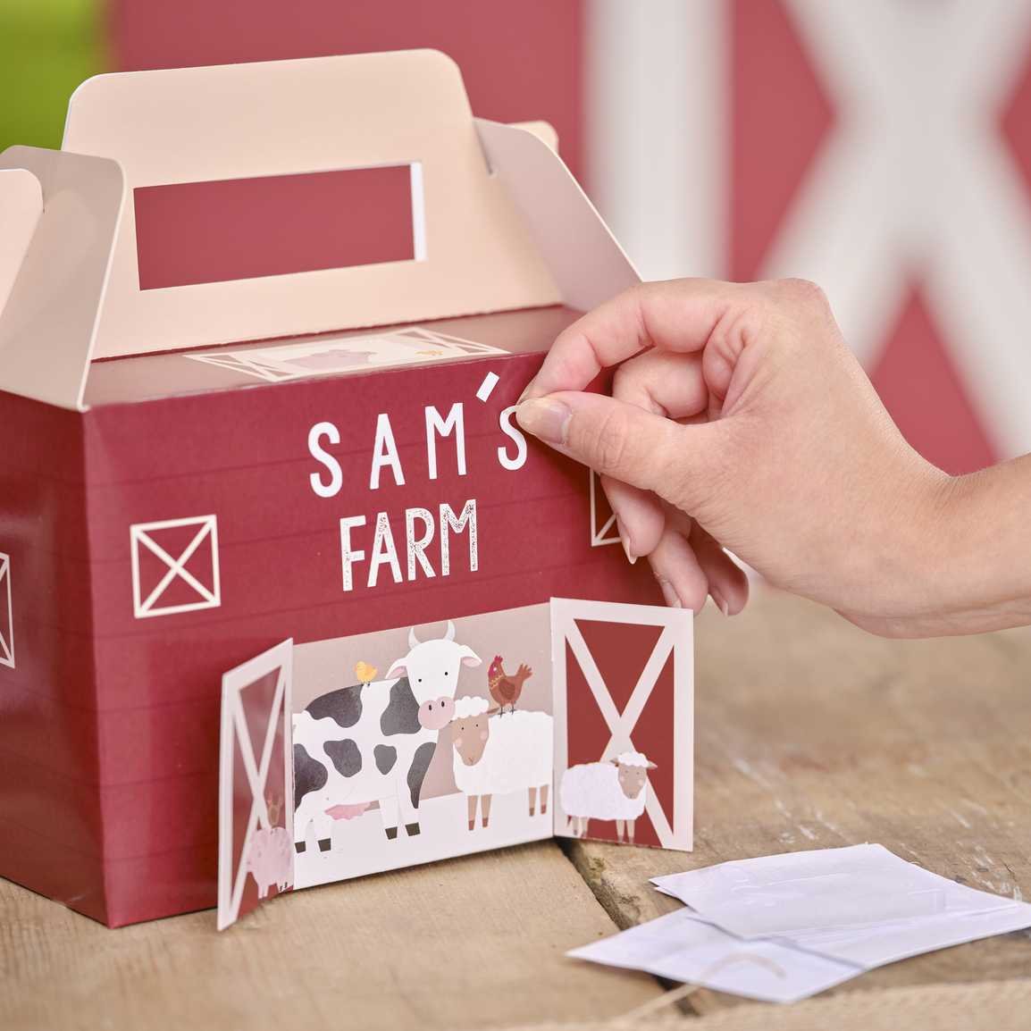 Farm Friends Customisable Barn Party Box Pk 5