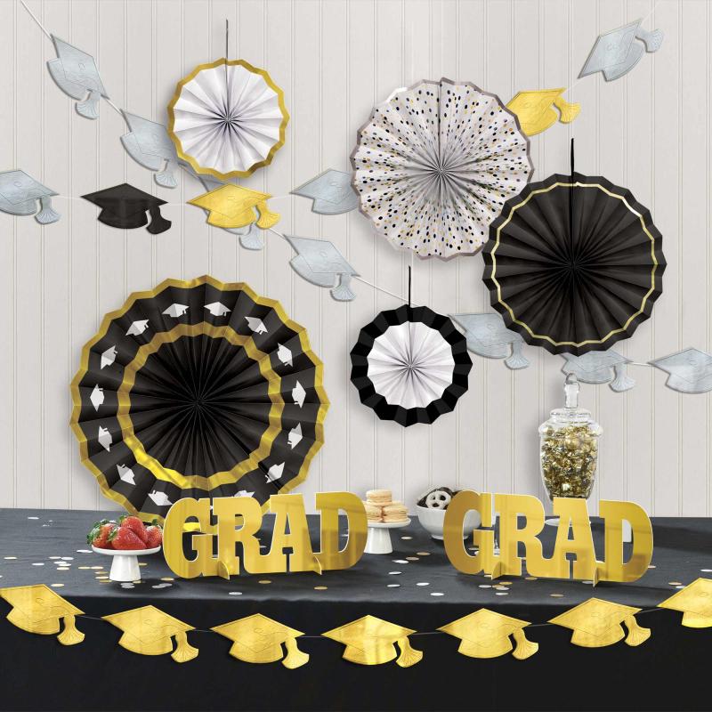 Graduation Room Decorating Kit Deluxe 10 Pieces In Kit